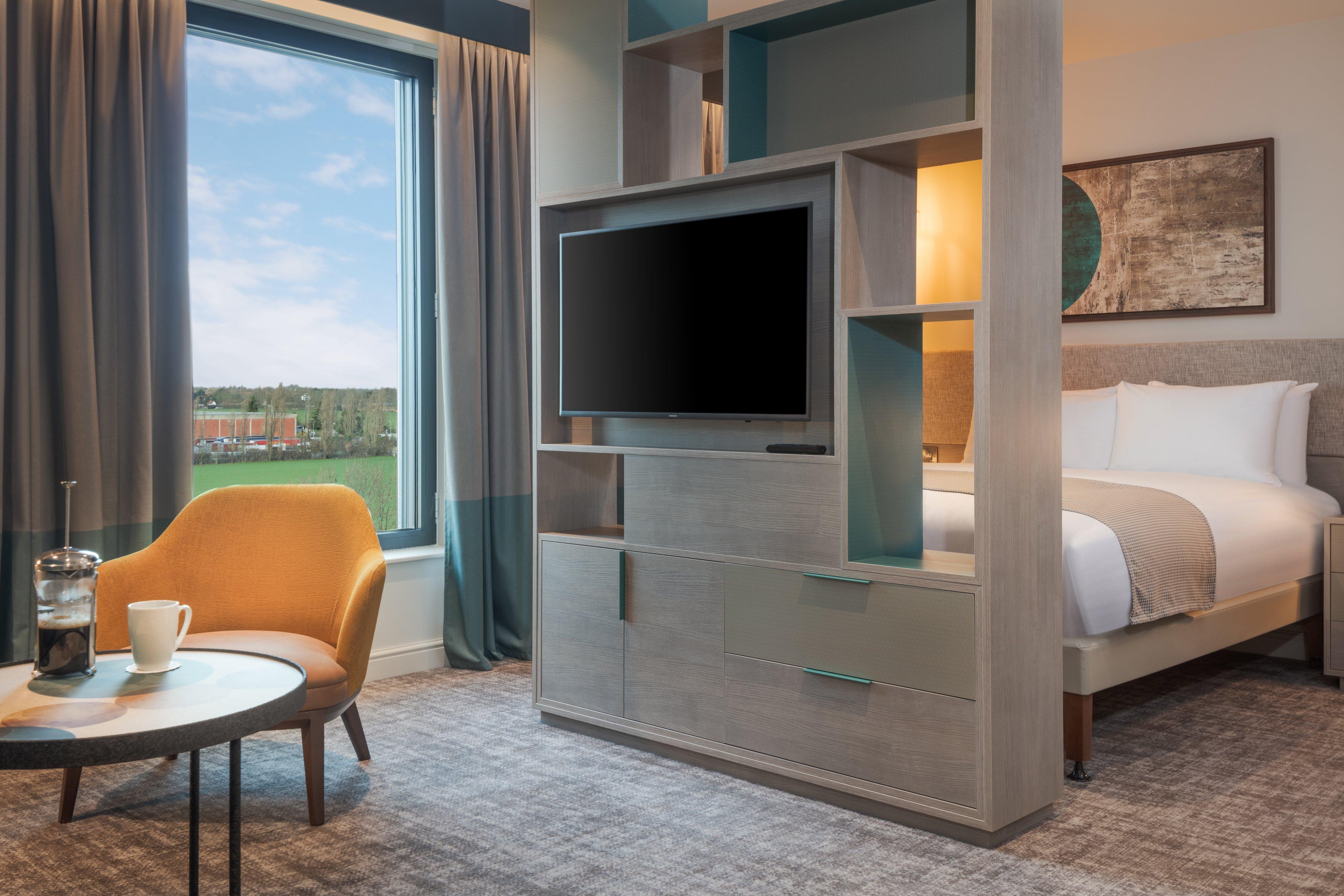 Staybridge Suites London Heathrow - Bath Road, An Ihg Aparthotel Hillingdon Kültér fotó