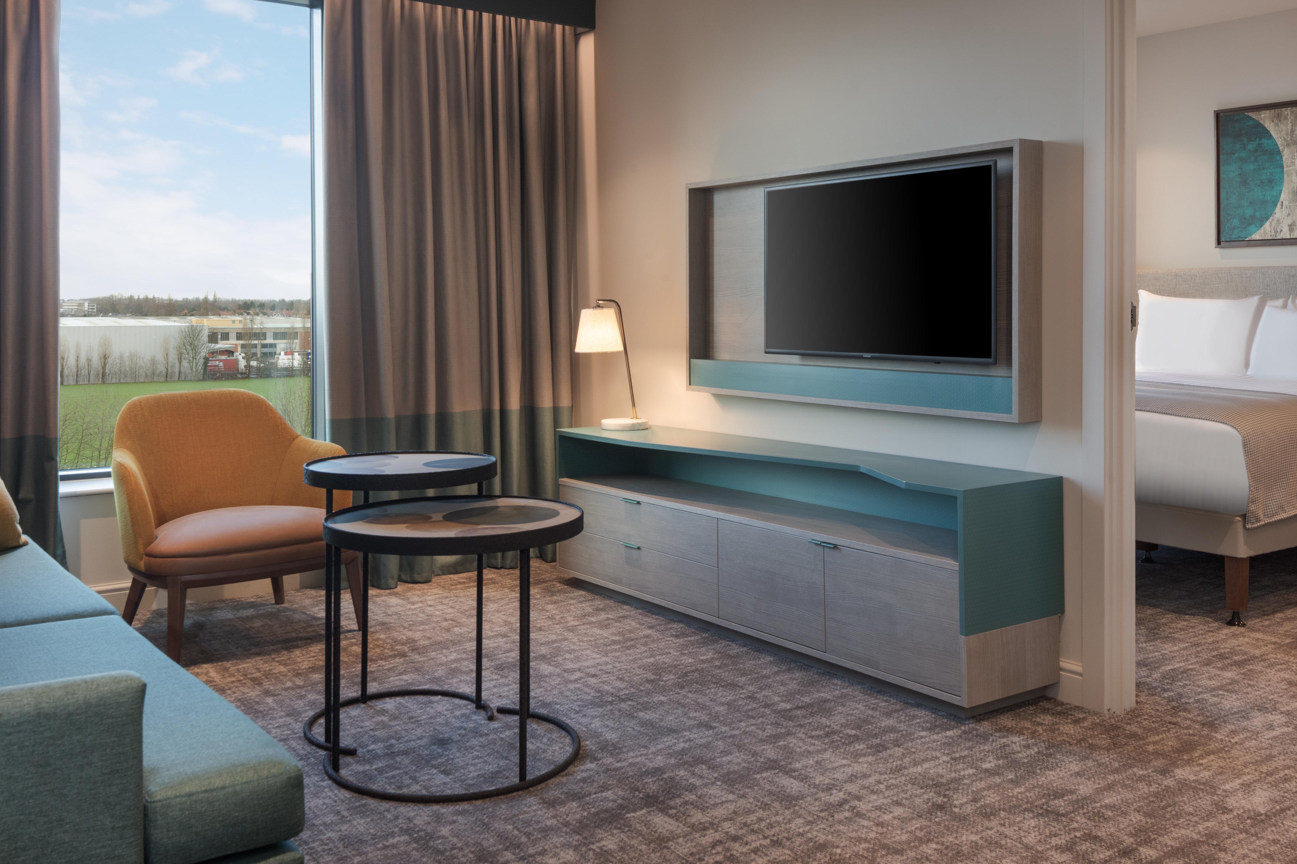 Staybridge Suites London Heathrow - Bath Road, An Ihg Aparthotel Hillingdon Kültér fotó