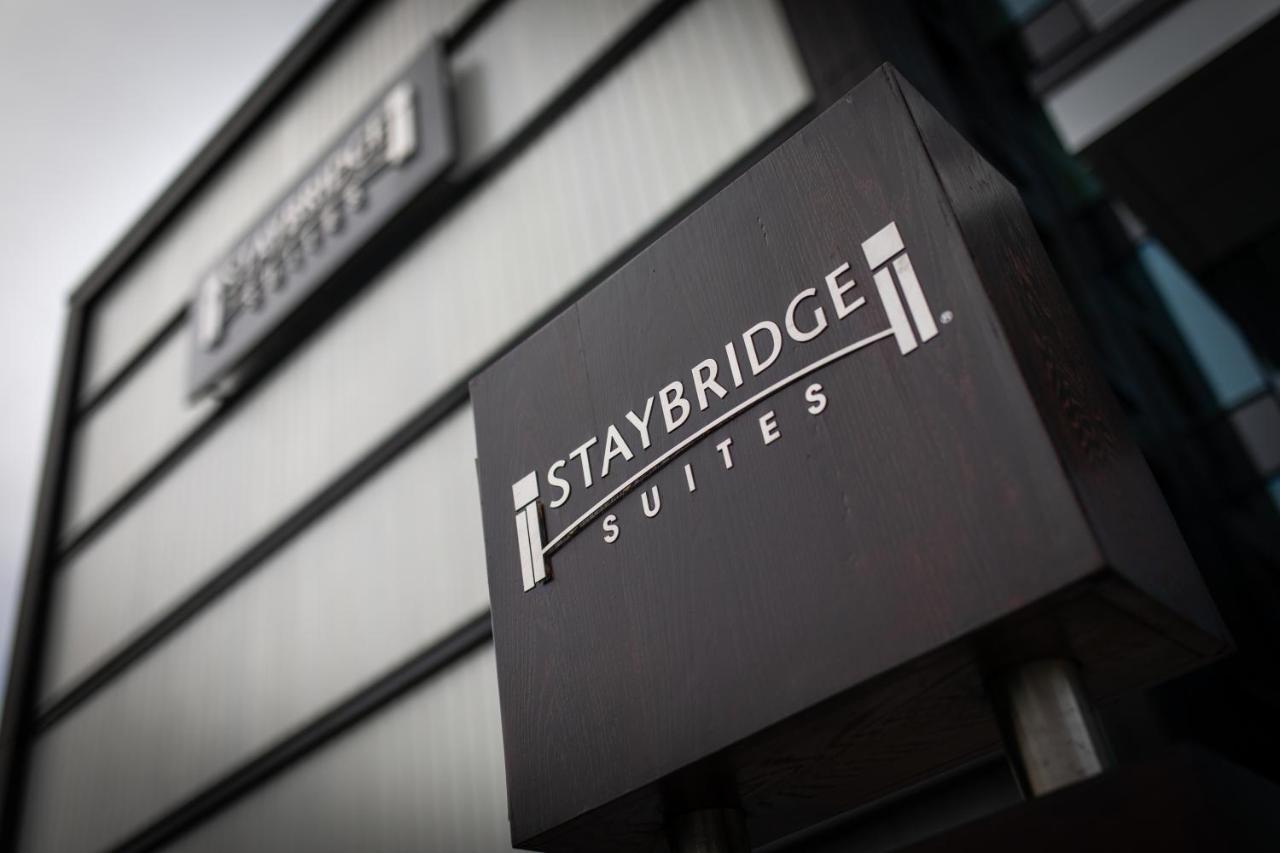 Staybridge Suites London Heathrow - Bath Road, An Ihg Aparthotel Hillingdon Kültér fotó