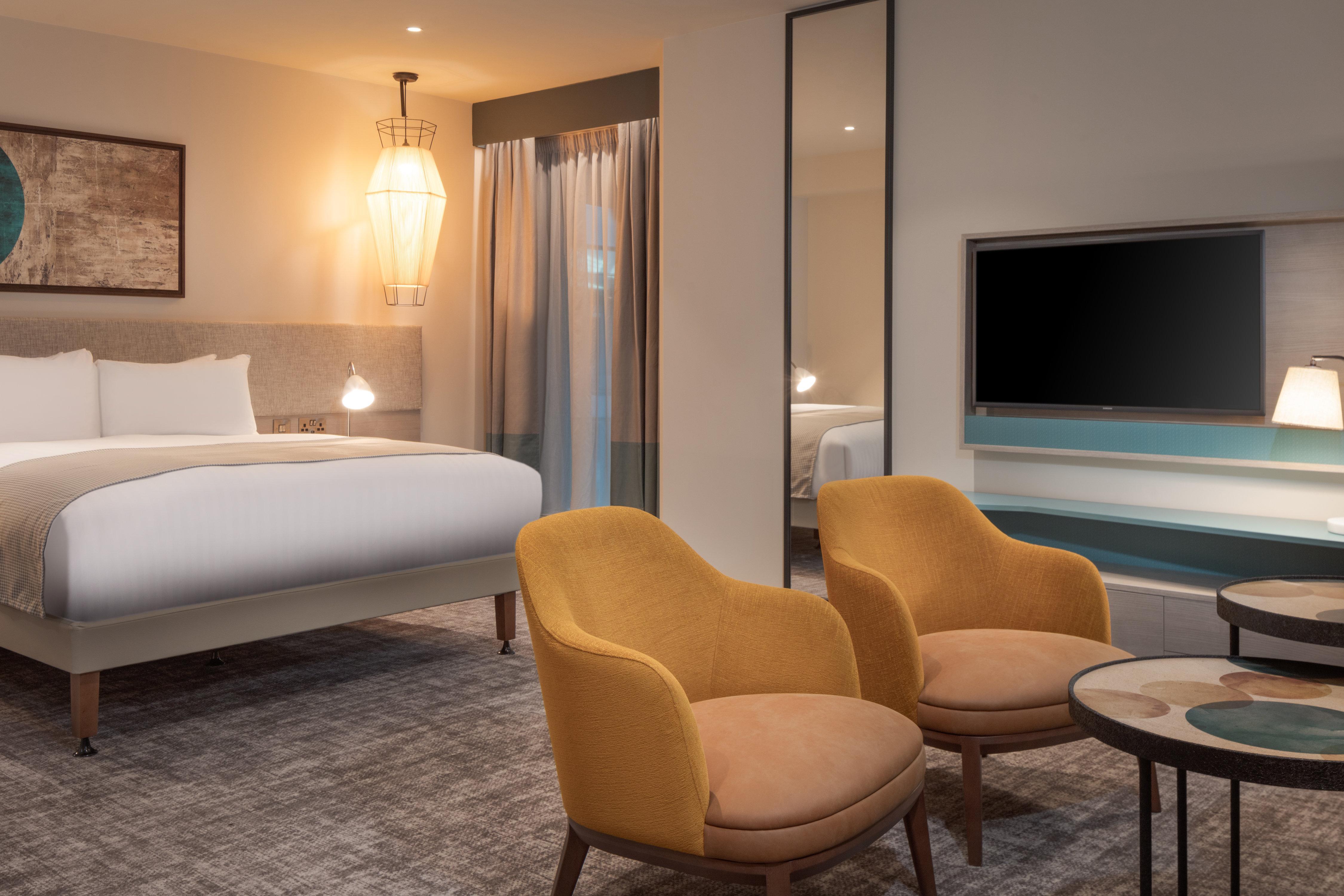 Staybridge Suites London Heathrow - Bath Road, An Ihg Aparthotel Hillingdon Kültér fotó