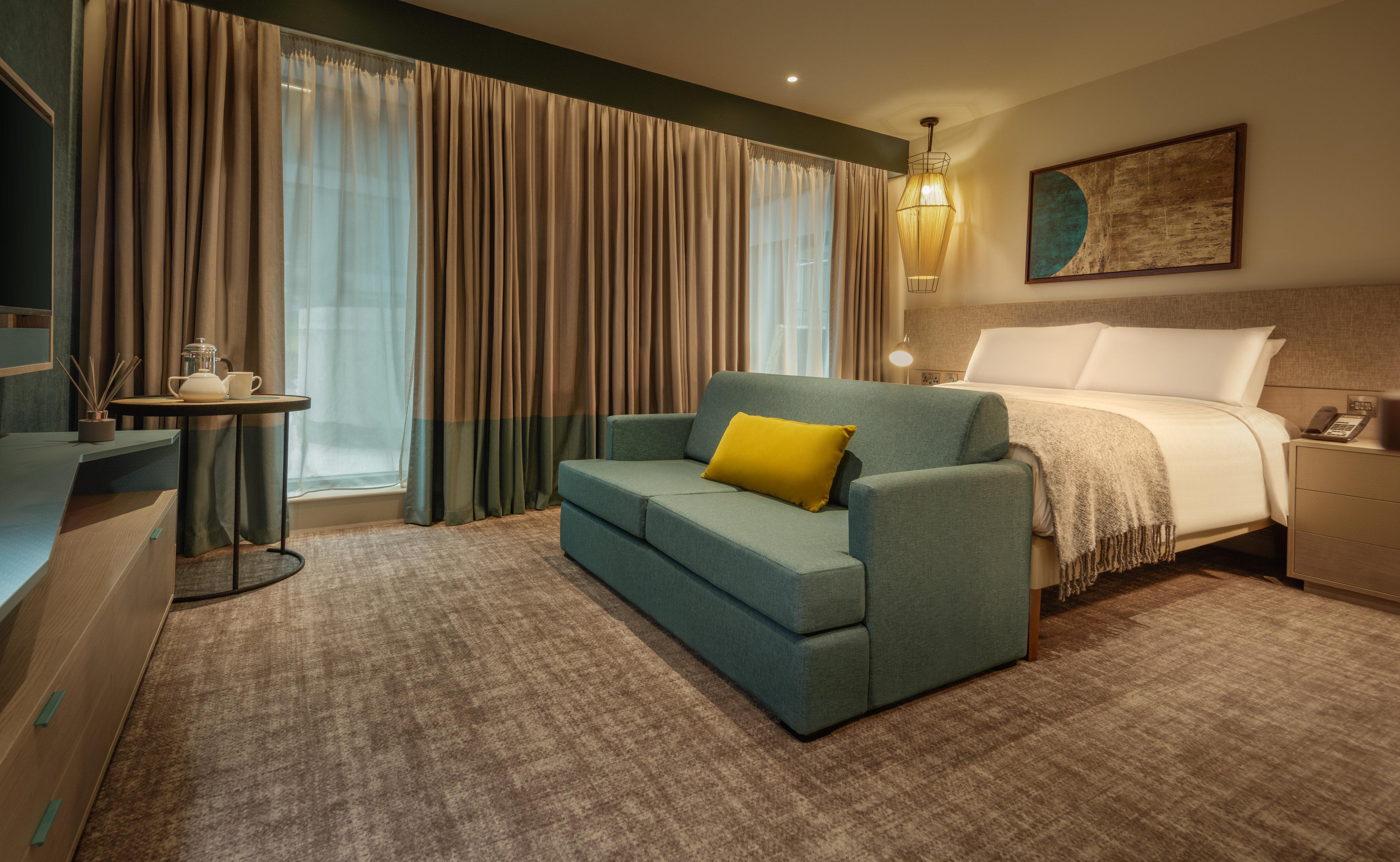 Staybridge Suites London Heathrow - Bath Road, An Ihg Aparthotel Hillingdon Kültér fotó